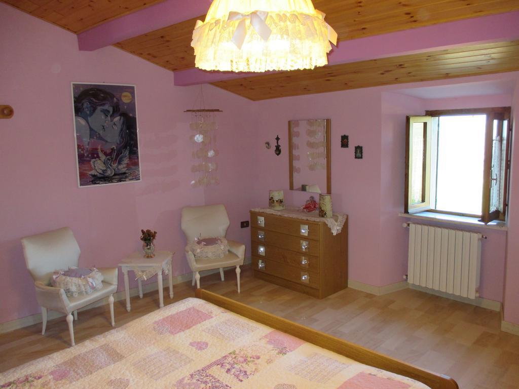 Belvilla By Oyo Graceful Apartment With Garden Petrella Guidi Dış mekan fotoğraf