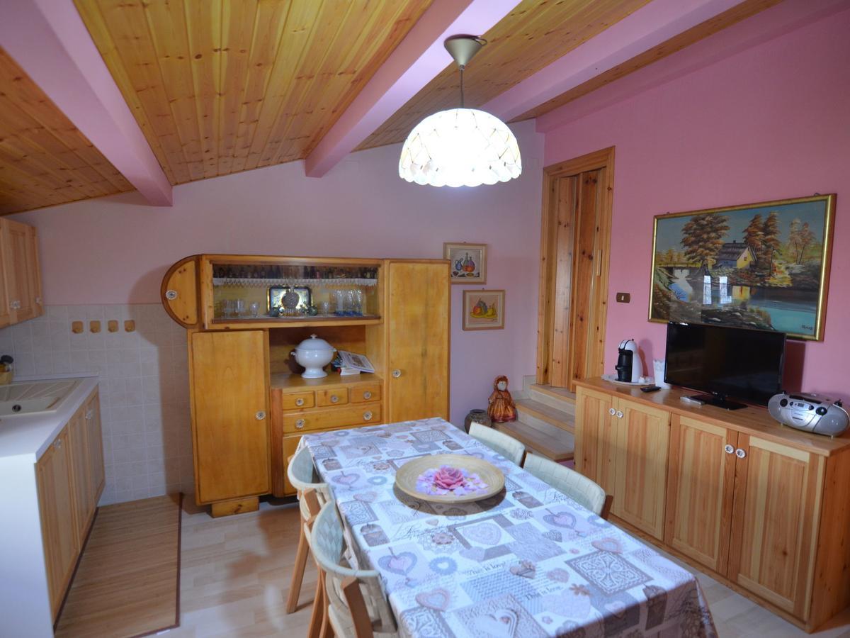 Belvilla By Oyo Graceful Apartment With Garden Petrella Guidi Dış mekan fotoğraf