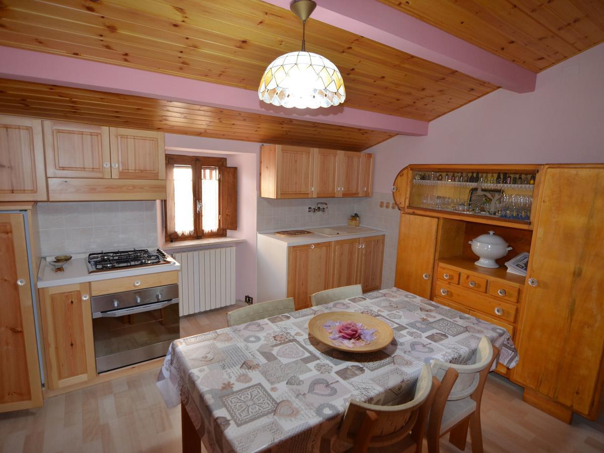 Belvilla By Oyo Graceful Apartment With Garden Petrella Guidi Dış mekan fotoğraf